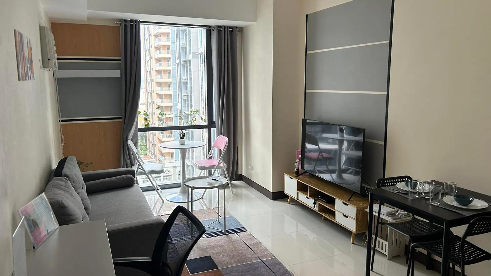 11C Tower 1 Viceroy Residences Mckinley Bgc Taguig Aparthotel